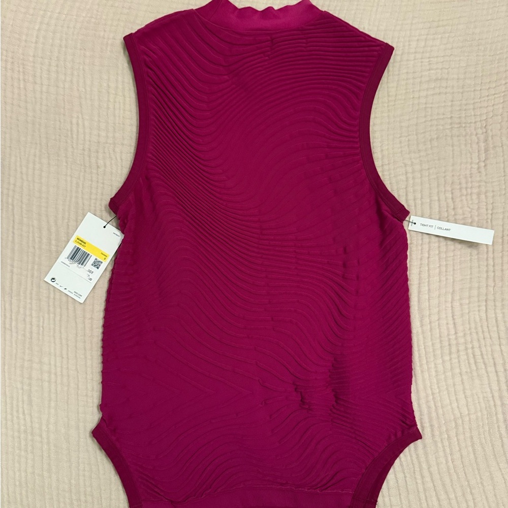 Nike Sleeveless Mock Turtleneck - Magenta
